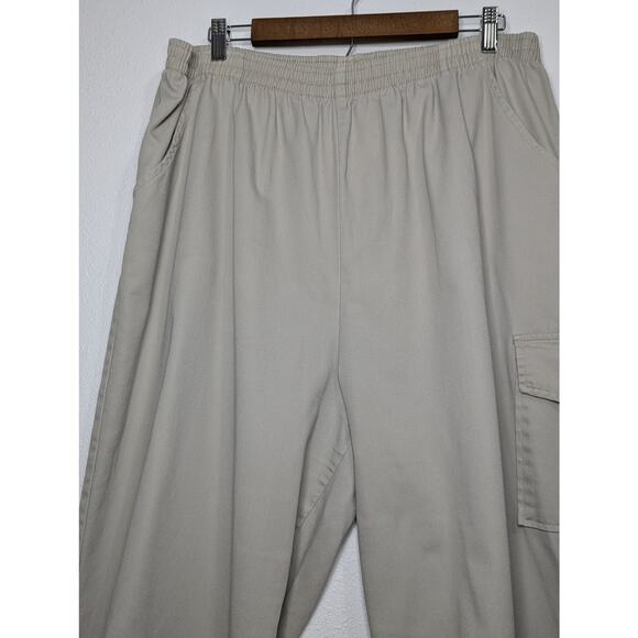 Bobbie Brooks Vintage Pull On Cropped Cargo Pants Size 34 (Measured unstretched) - Picture 2 of 6